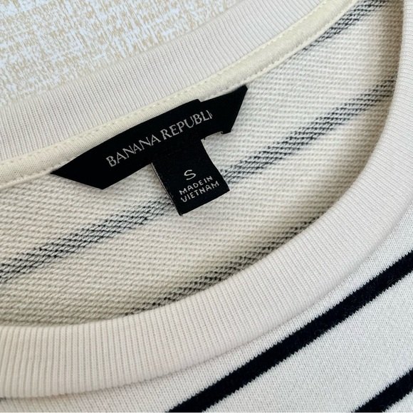 Banana Republic Striped French Terry Cloth Boston Terrier Appliqué Top, … - Picture 7 of 8